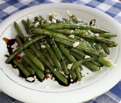 vainitas salteadas con reducción de balsámico