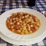 foto sopa de garbanzos con chorizo
