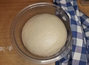 masa de grisines dulces levitada