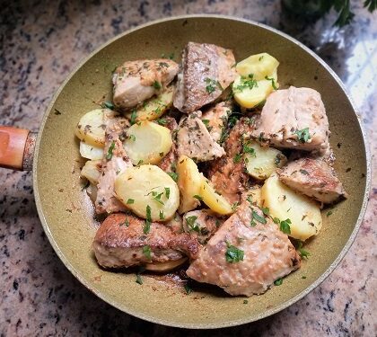 pescado al ajillo con papas