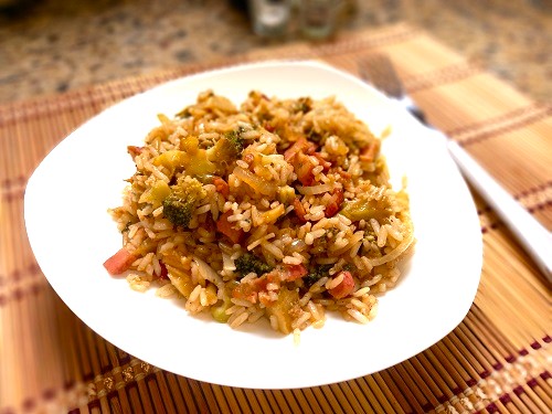 Arroz salteado con brócoli